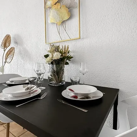 Homey Rest - Parking Gratuit, Balcon Privee, Proche Gare Et Geneve, Wifi Gratuit * Annemasse