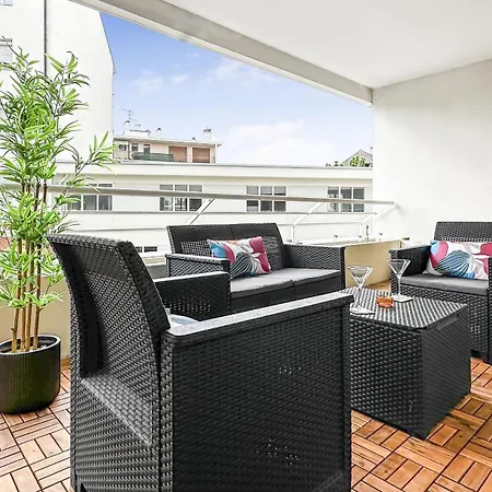Homey Rest - Parking Gratuit, Balcon Privee, Proche Gare Et Geneve, Wifi Gratuit Lejlighed Annemasse